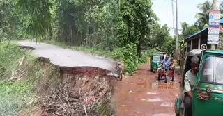 ফেনীতে বন্যায় ক্ষতিগ্রস্ত সড়ক সংস্কারে চাঁদাবাজিসহ নানা অভিযোগ